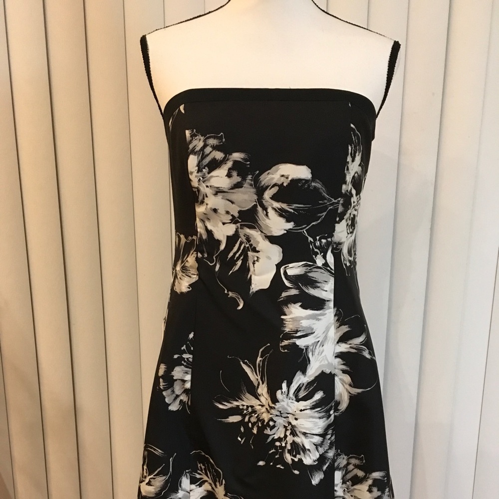 Ann Taylor Strapless black and white dress floral design